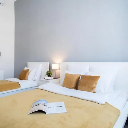 Appartement Large At Perfect Location