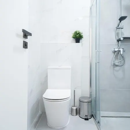 Large At Perfect Location Appartement